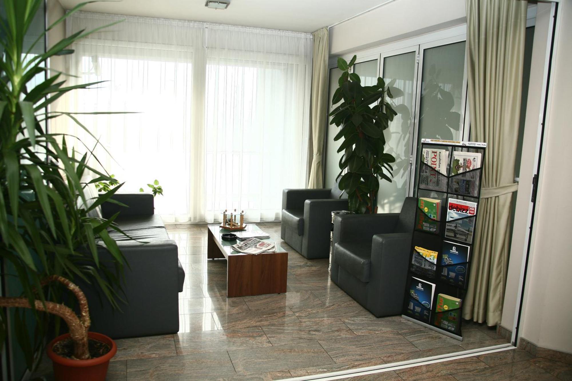 Euro House Hotel Бая-Маре Екстер'єр фото